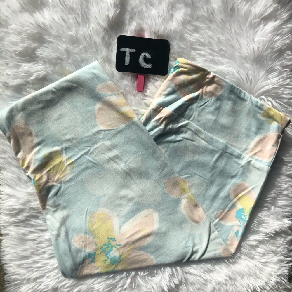 ✨3/30- Lularoe TC Leggings✨
